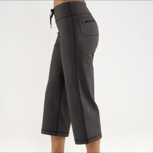 Lululemon Relaxed Fit Crop Yoga Pants - size 10/12